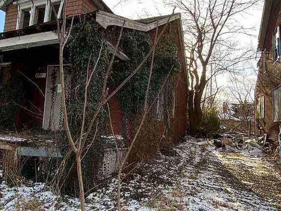 12517 Waltham