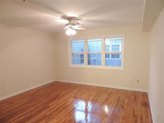 2nd image of 524-526 4th St Unit 13