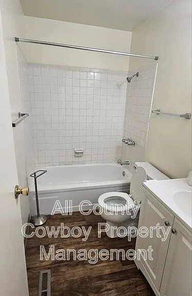 126 S Cribbon Ave — Photo 11