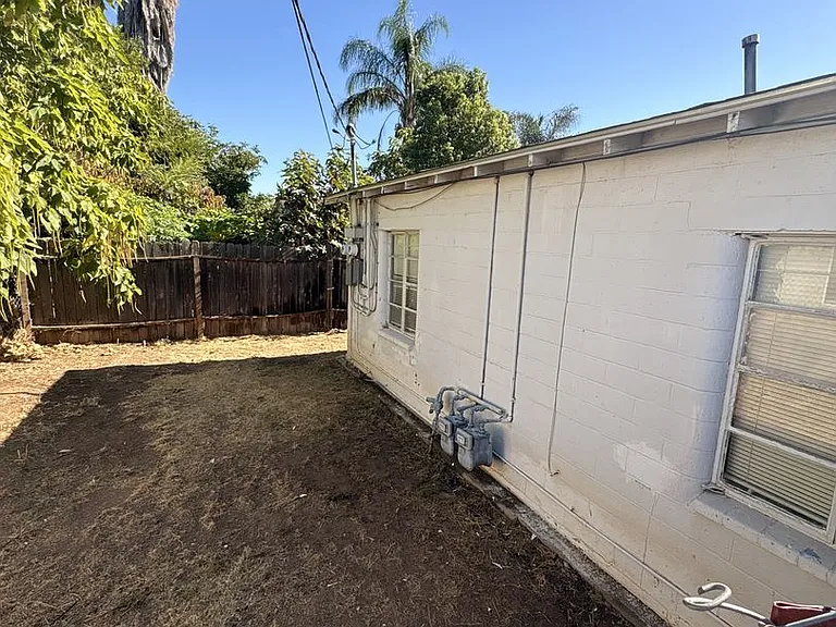 737 Morey Ave — Photo 11