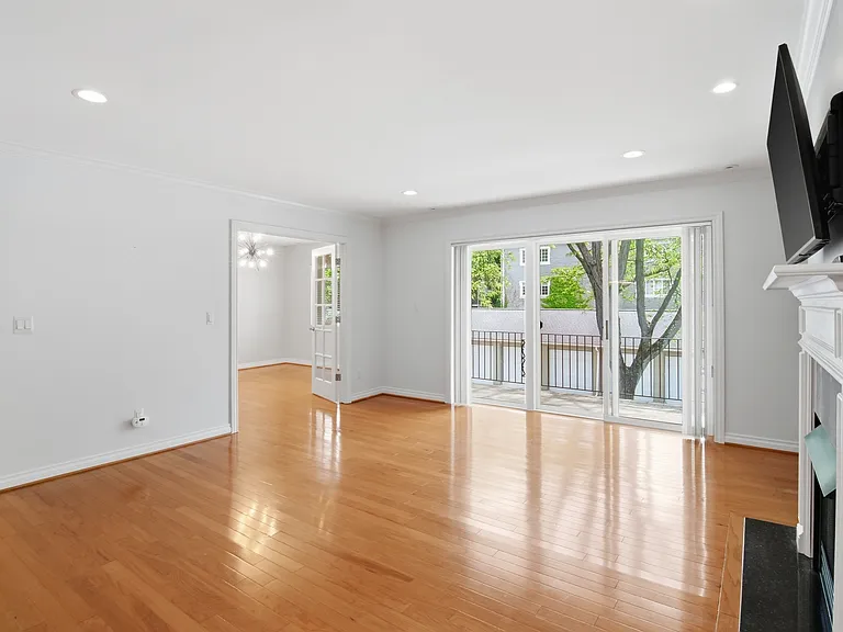 1115 N Old Woodward Ave #58 — Photo 2