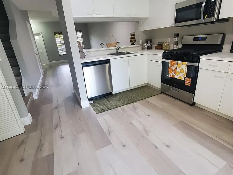 7858 Dixie Beach Cir #7858 — Photo 41