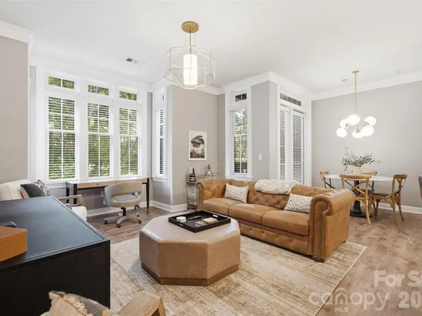 2810 Selwyn Ave Unit 210, Charlotte, NC 28209