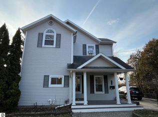 106 S Emmons St, Saint Johns, MI