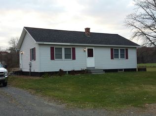 8 Beech Hill Rd, Norridgewock, ME 04957