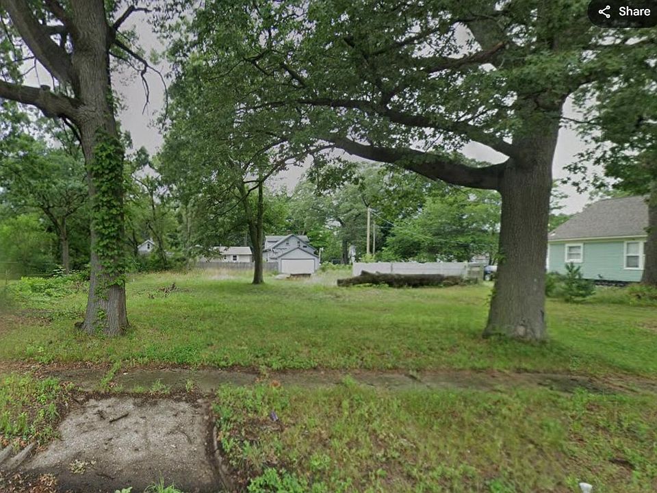 1st image of 2111 7th St