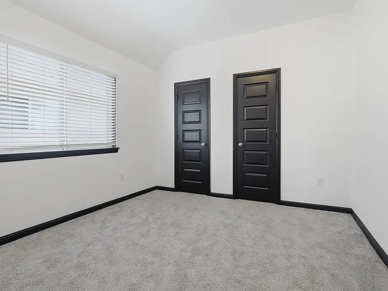 27947 Hendrix Park Dr — Photo 27