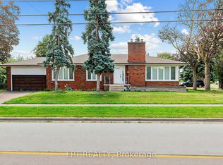 27 Kingsview Blvd, Toronto, ON M9R 1T5