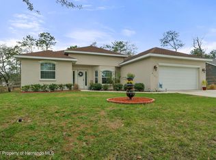 8141 Nittany Rd, Weeki Wachee, FL 34613