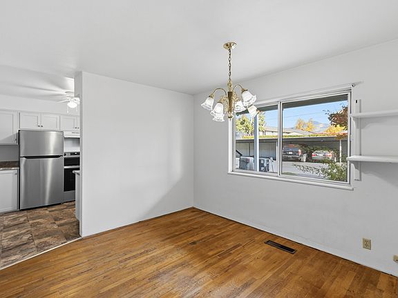 5th image of 737 Stevens St #121
