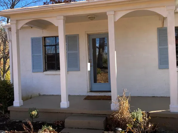 470 Grass Ct, Keswick, VA 22947