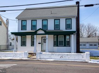 72 Old Swede Rd, Douglassville, PA 19518