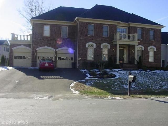 1st image of 713 Coffren Pl