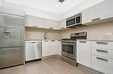 281 Union Avenue, #4C
