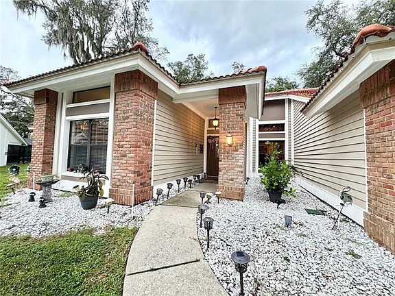2nd image of 5455 Pinebark Ln