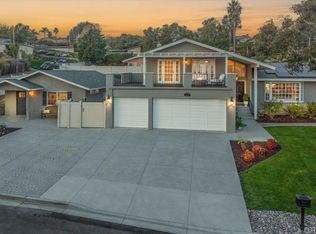 1912 Laurel Rd, Oceanside, CA 92054