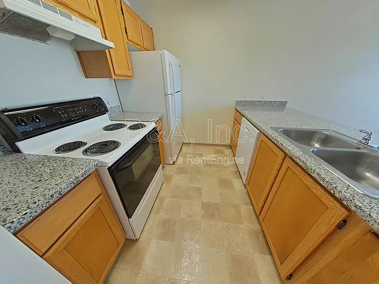 2930 NW Tyler Ave #307 — Photo 5
