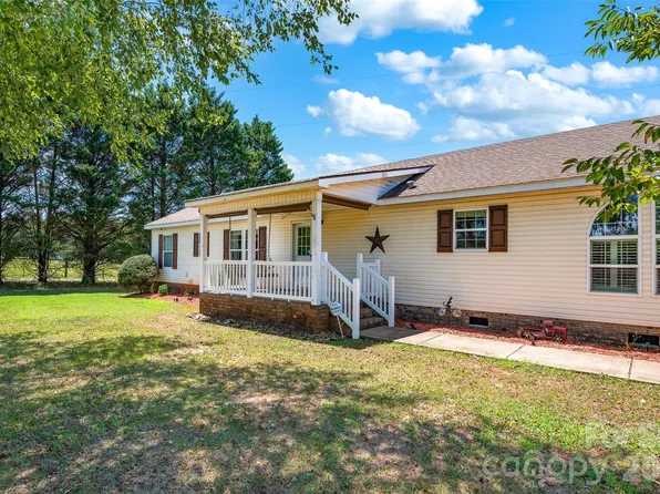 766 Midway Rd, Statesville, NC 28625