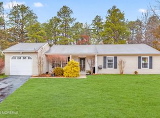 7 Deck Court, Howell, NJ 07731