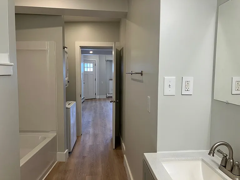 59 Center St #102 — Photo 7