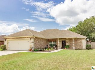 115 Sparrow Ln, Victoria, TX 77905