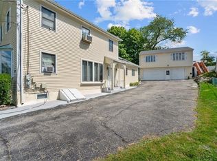129 Simmonsville Ave, Johnston, RI 02919