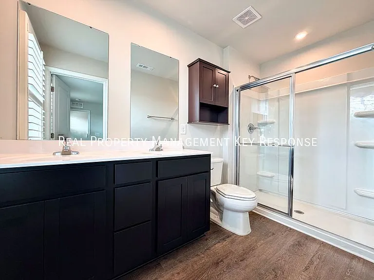 325 Heritage Ave — Photo 10