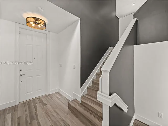 3 bed, 2.0 bath, $8,490 — Photo 3