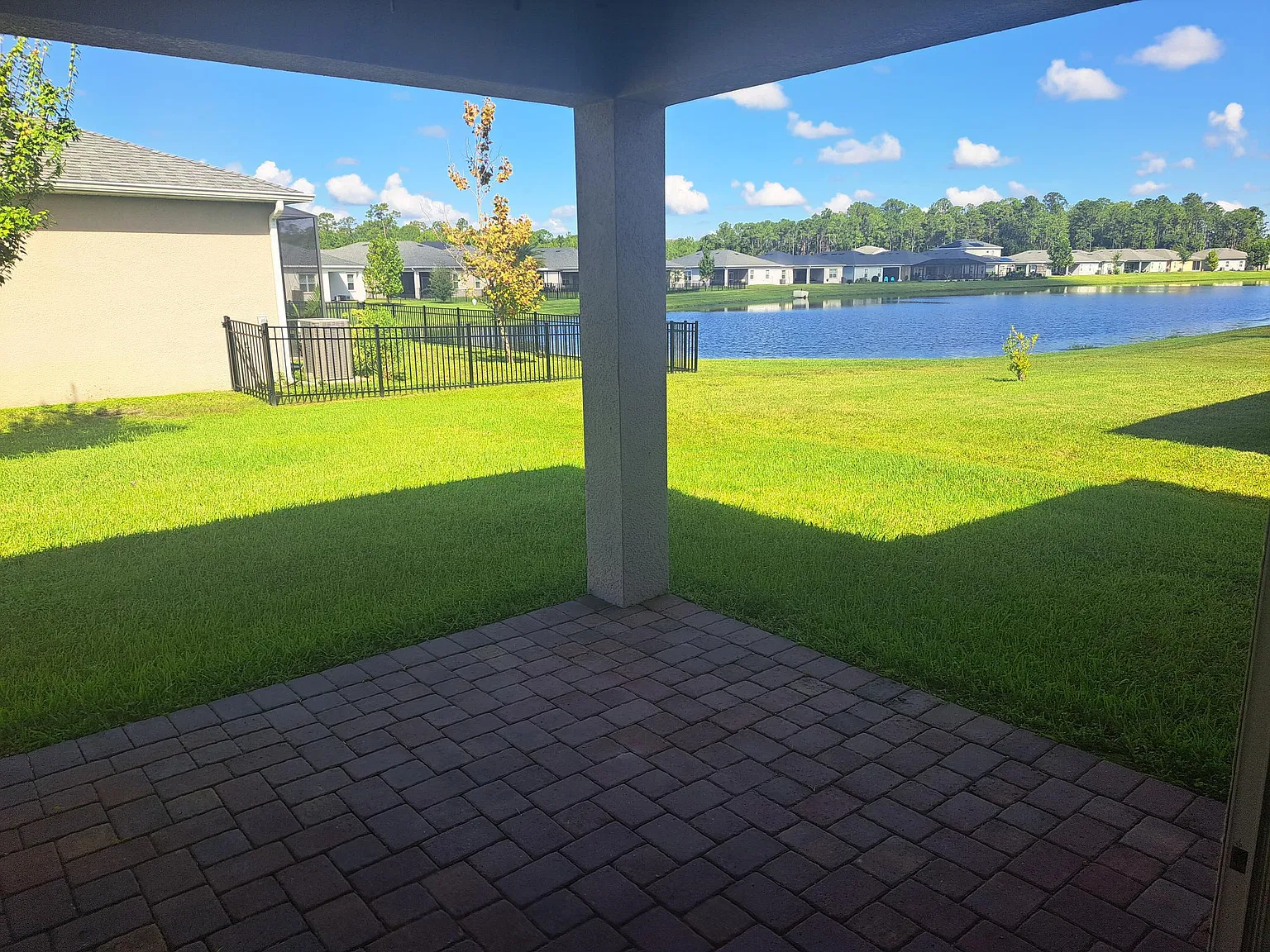 5614 Estero Loop — Photo 2