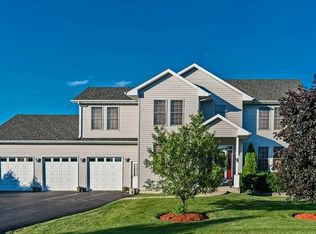 3480 Twin Oaks Dr, Wonder Lake, IL 60097