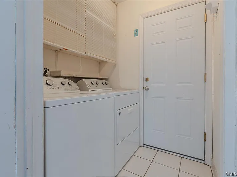 21 Mount Snow Ln — Photo 11