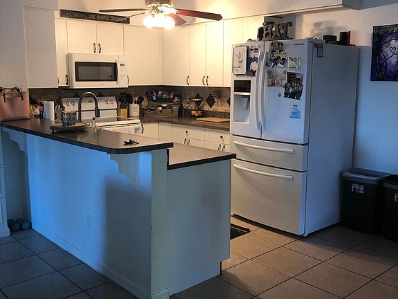 3rd image of 10680 Woods Cir