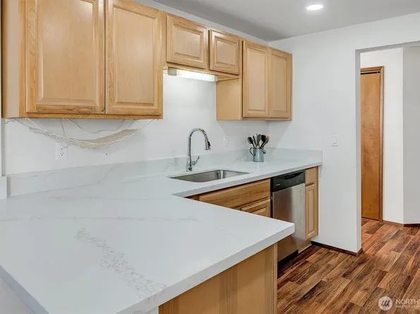 921 Pershing Ave #101, Bremerton, WA 98312