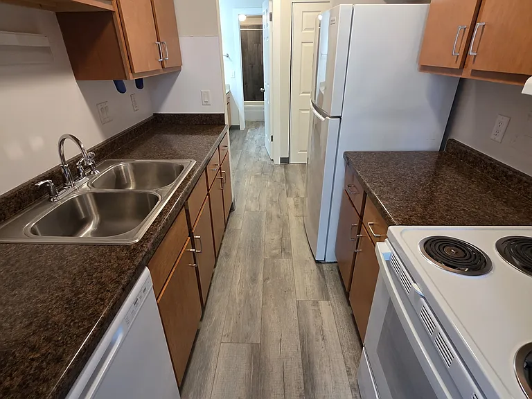 6411 Bridge Rd — Photo 2