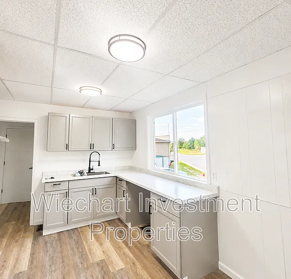 770 Richie Ave — Photo 14