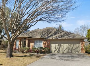 10324 Gray Oak Ln, Fort Worth, TX 76108