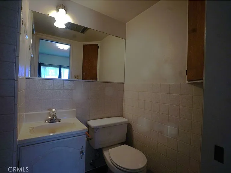 3750 Taft St — Photo 5
