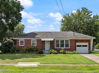 1926 Taffeta Dr, Louisville, KY 40272