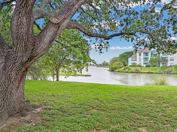 3220 69TH ST #L7, Galveston, TX 77551