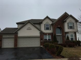 3525 Carlisle Ln, Carpentersville, IL 60110