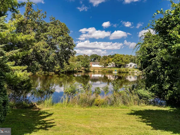 206 Harrington Dr N, Toms River, NJ 08757