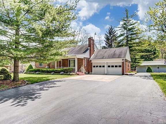 2nd image of 152 Elm Hill Dr
