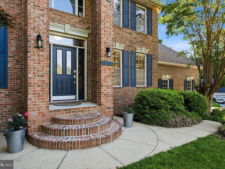 11203 Dancer Ct — Photo 2