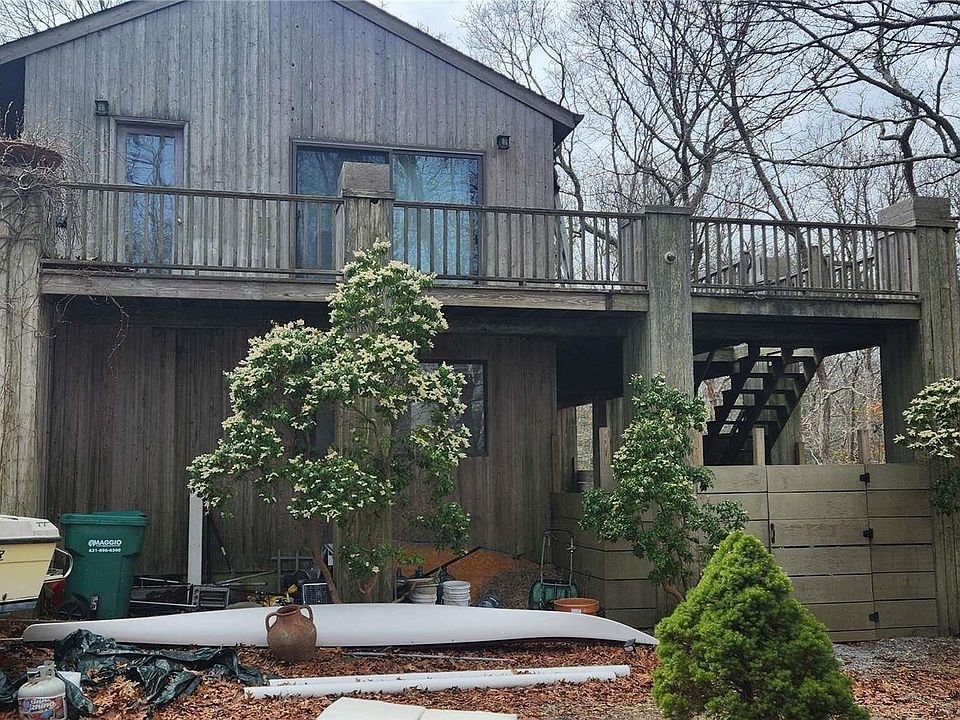 1st image of 17 Hedges Banks Drive