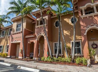 10687 SW 6th St #806, Pembroke Pines, FL 33025