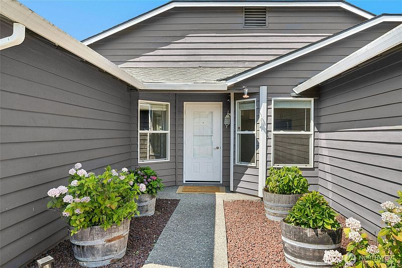 2nd image of 11220 SE 267th Place