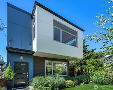 3253 McClintock Avenue S, Seattle, WA, 98144