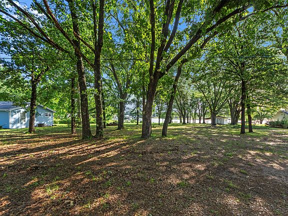 5th image of 1805 Beavers Point