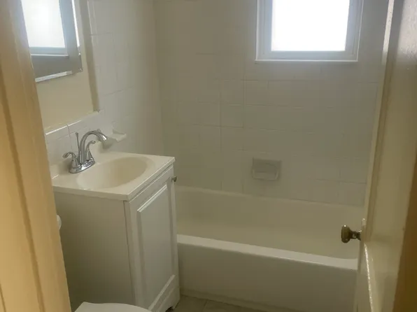 738 N Nelson St APT 2, Arlington, VA 22203