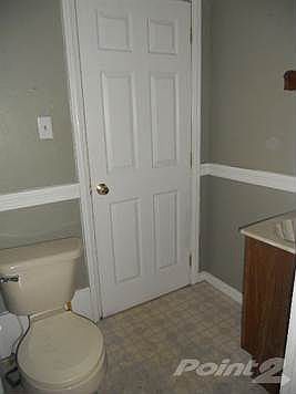 Apt 1 Bathroom